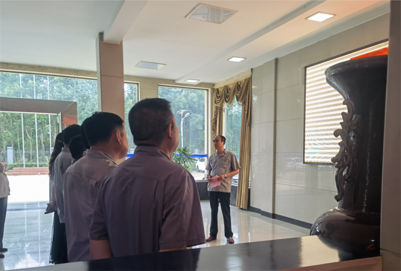 3499��˹ά��˹������˾��Ա�ɲ������뵳�Ĵ���ף����100����